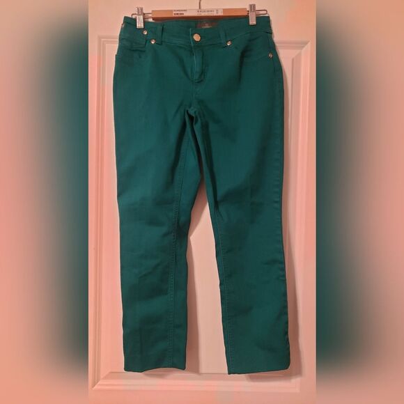 Chico’s So Slimming Straight Leg Green Jean size 00 US XS/2 - Picture 1 of 11